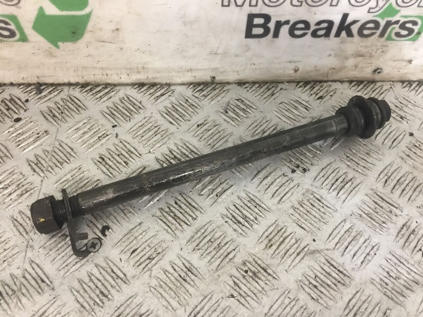 HONDA CBR600 CBR 600 REAR WHEEL SPINDLE  YEAR 1996 (STOCK 798)