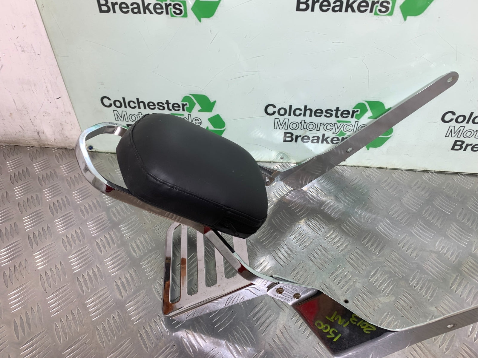 SUZUKI VL1500 VL 1500 INTRUDER RACK SISSY BAR YEAR 2013