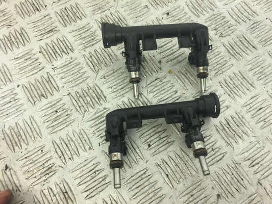 BMW S1000 R AIRBOX INJECTORS  YEAR 2018  (STOCK 645)