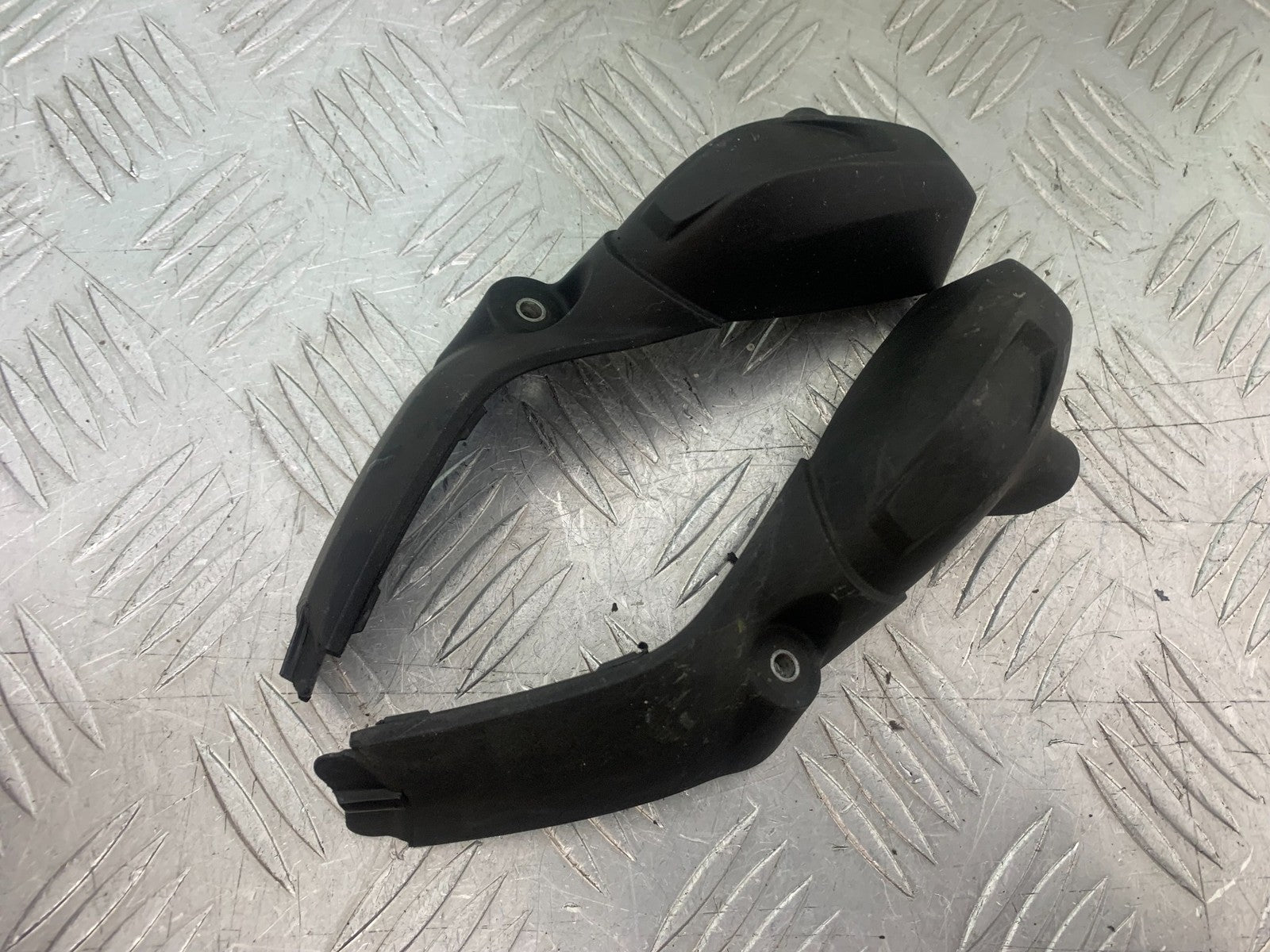 BMW R1200 R 1200 GS SPARK PLUG COVERS X 4 YEAR 2013-2016 (CMB1257)