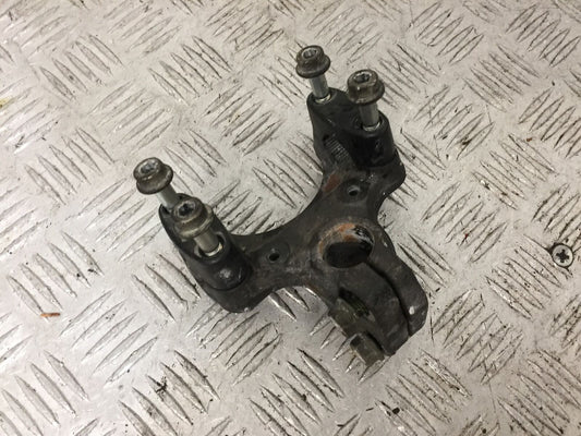 SUZUKI AN 250 BURGMAN HANDLEBAR CLAMP  YEAR 1999  (STOCK 881)