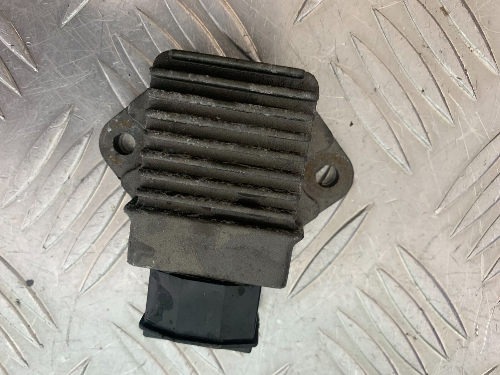 HONDA CBR600 CBR 600 F2 REGULATOR   YEAR 1991-1993 (CMB1114)