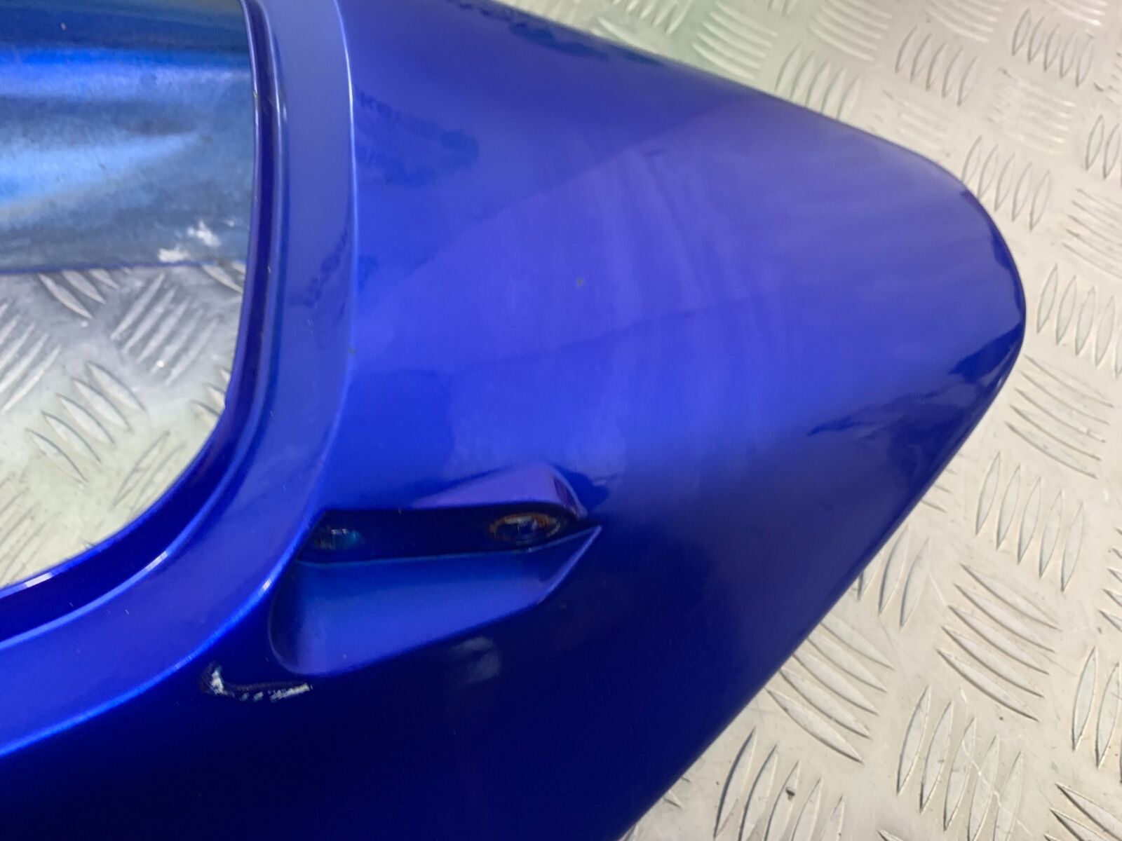 HONDA CBR1100 BLACKBIRD TAIL PIECE   YEAR 1999-2005 (CMB1103)