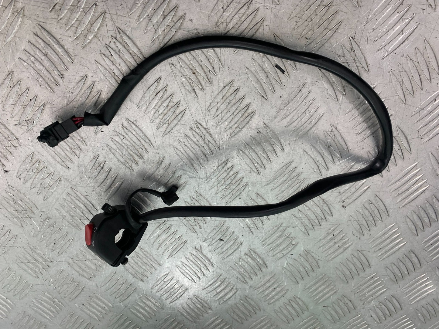 TRIUMPH 675 STREET TRIPLE RX RIGHT SWITCH GEAR  2015- 2017 (CMB1299)