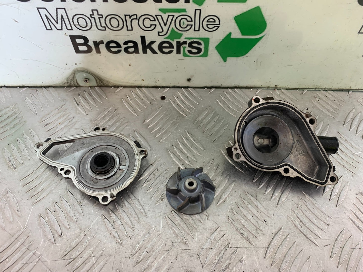 KAWASAKI NINJA 650 WATER PUMP AND HOUSING YEAR 2017-2019