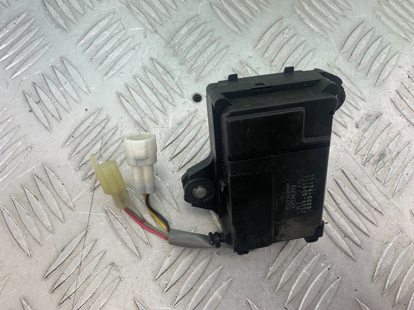 KAWASAKI ZX6R SERVO MOTOR   YEAR 2009-2012 (CMB1136)