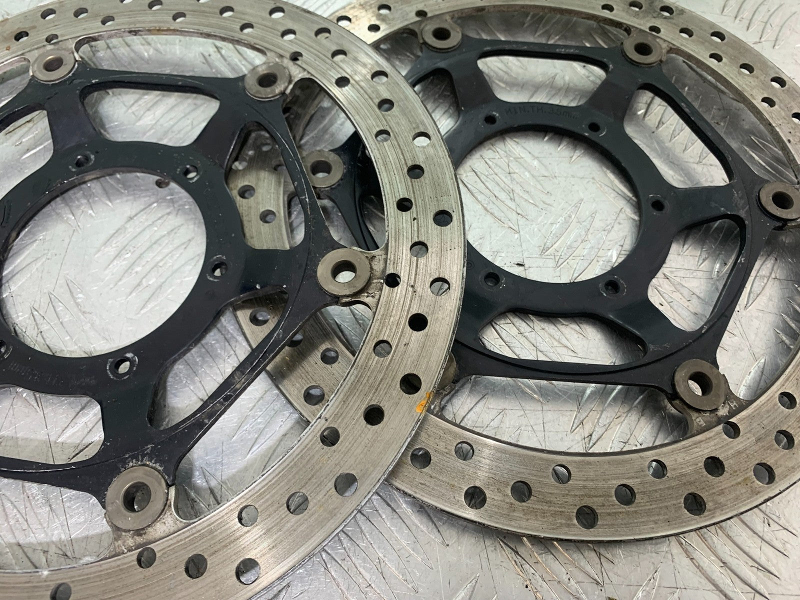 HONDA CBR1000 rr FIREBLADE FRONT BRAKE DISCS  2012-2016 (CMB1280)