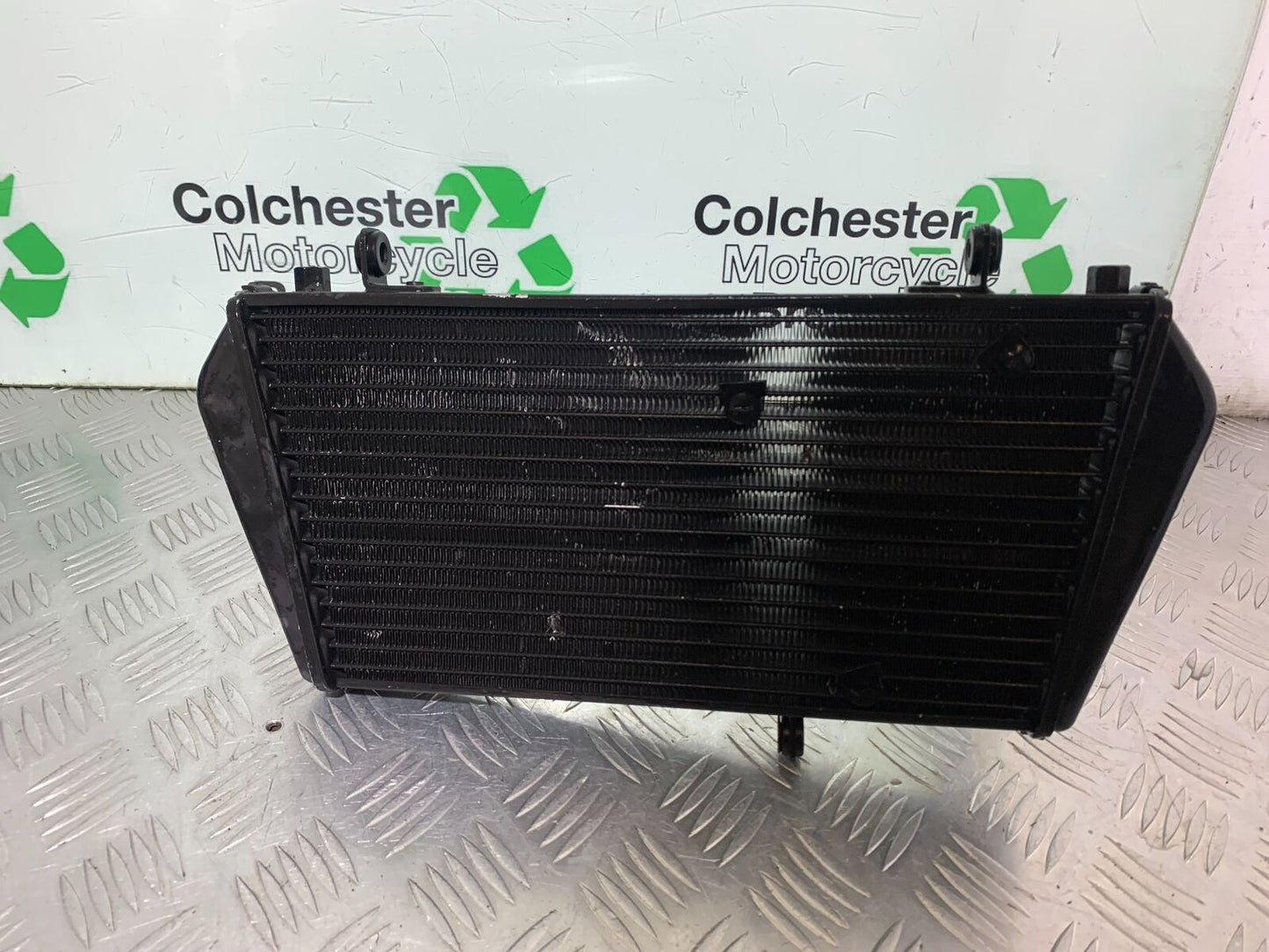 APRILIA SL750 SL 750 SHIVER RADIATOR   YEAR 2012 (CMB1074)
