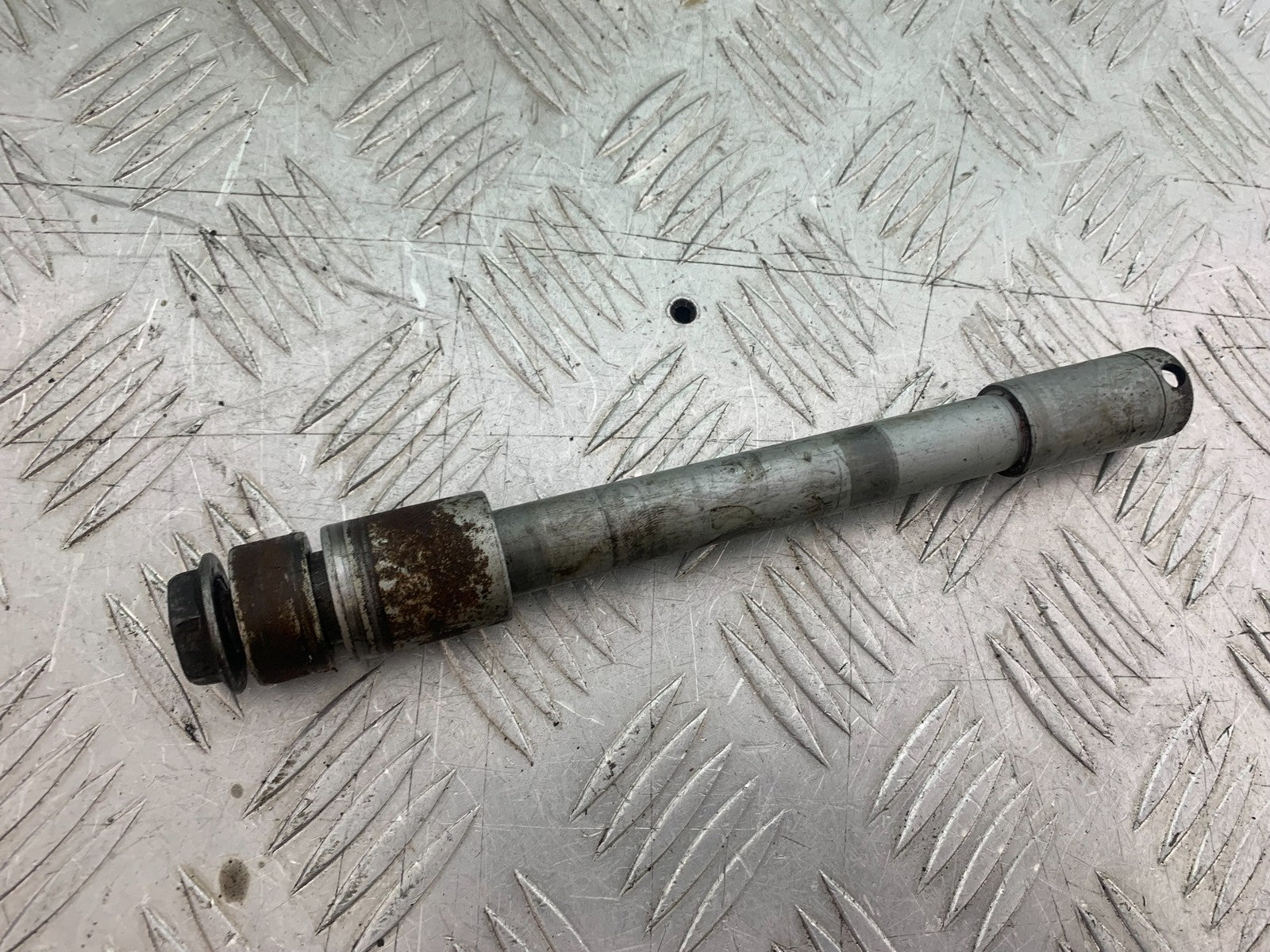HONDA NT 700 V DEAUVILLE FRONT WHEEL SPINDLE  YEAR 2006-2011 (CMB1211)