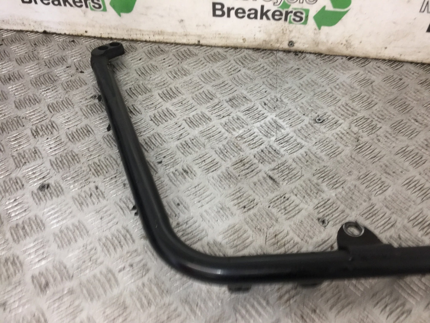 TRIUMPH BONNEVILLE 865 RIGHT FRAME RAIL  YEAR 2008-2015 (STOCK 904)