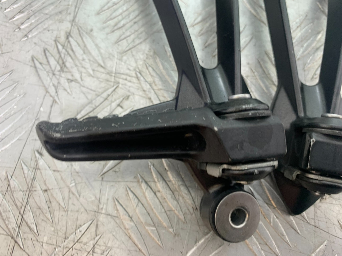 KAWASAKI ZX10R ZX10 R REAR HANGERS AND PEGS   2008-2010 (CMB1206)