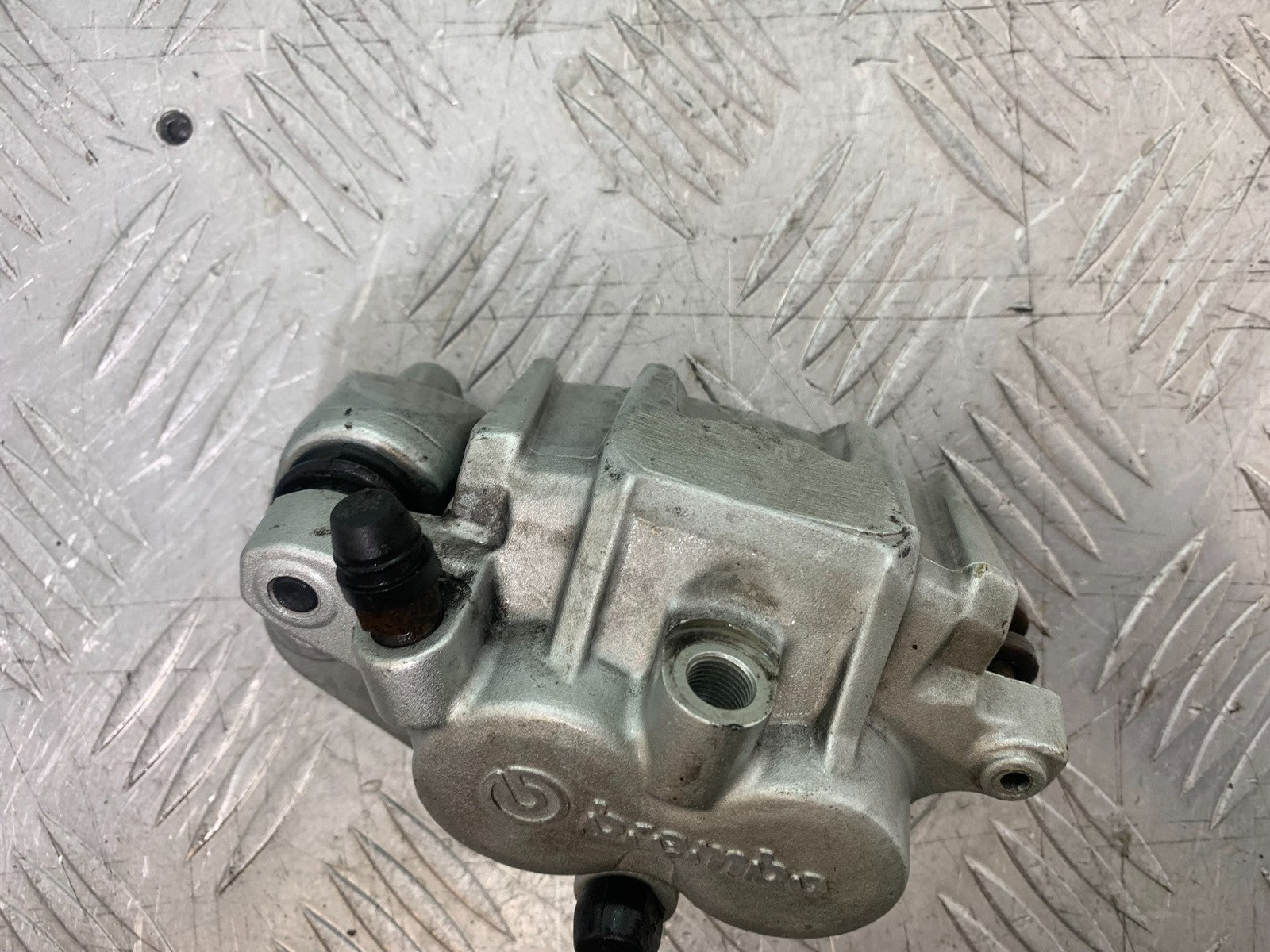 APRILIA 650 PAGASO STRADA FRONT BRAKE CALIPER  YEAR 2005-2010 (CMB1260)