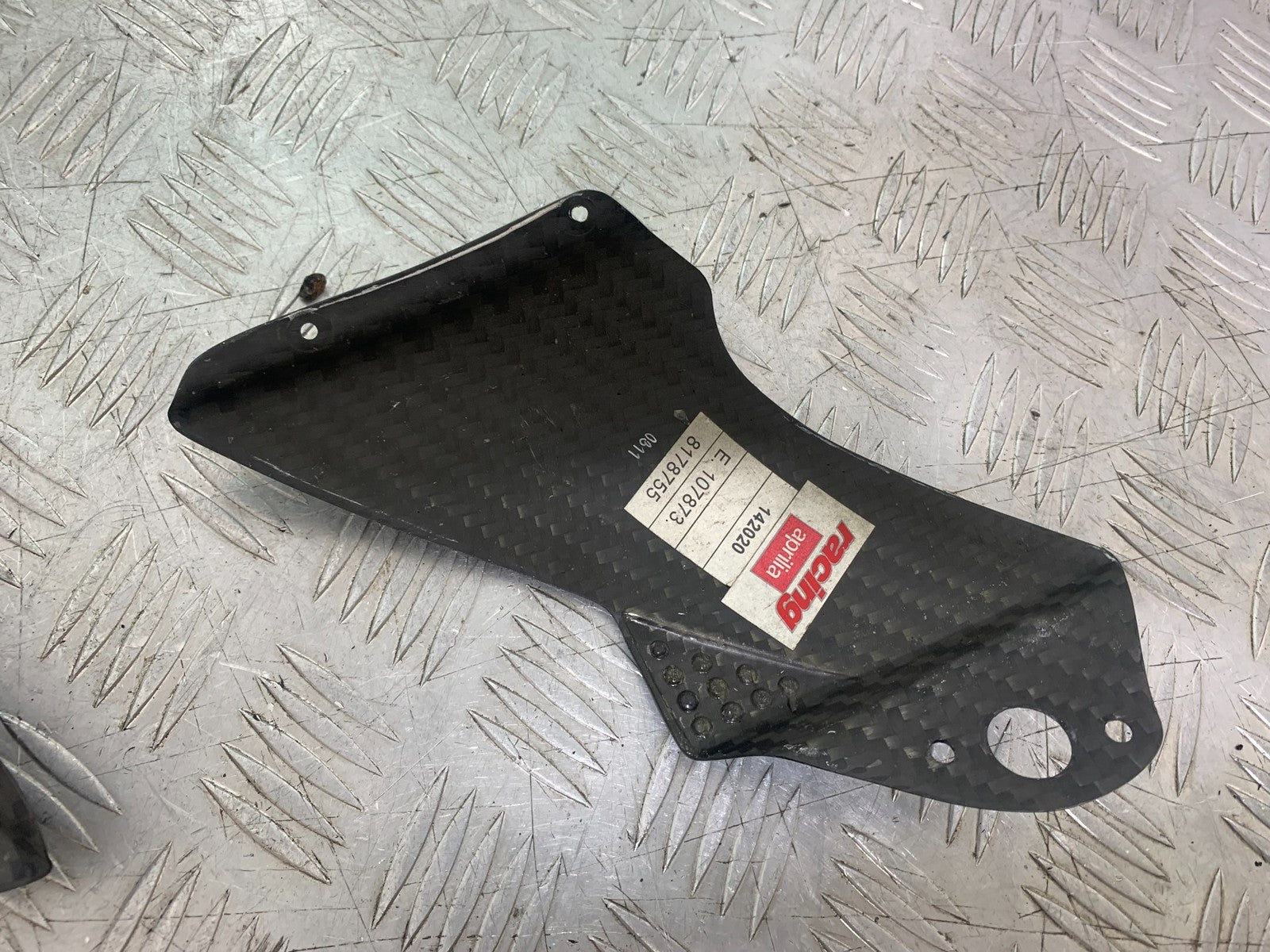 APRILIA RSV1000 R FACTORY CARBON WIND DEFLECTORS    2004-09 (CMB1203)