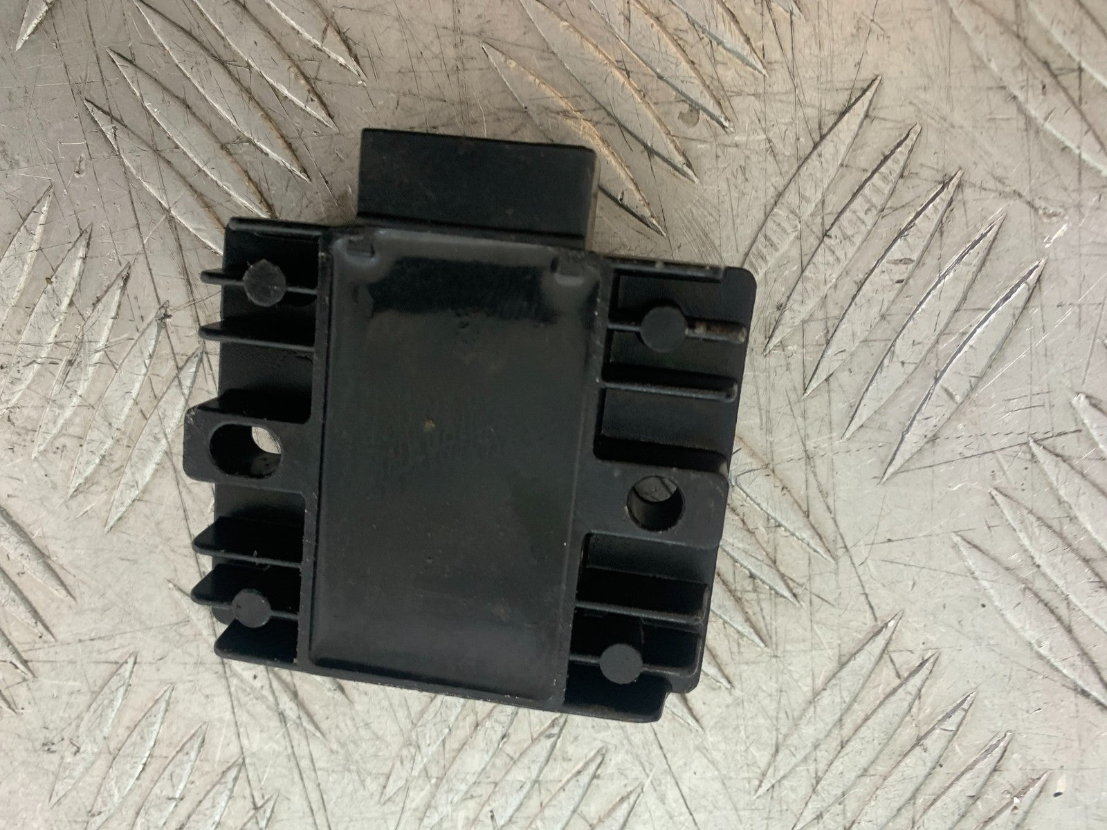 YAMAHA YS125 YS 125 REGULATOR   YEAR 2017-2021 (CMB1321)