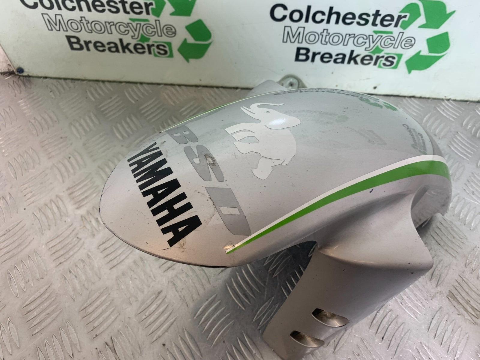 YAMAHA YZF R1 FRONT MUDGUARD   YEAR 2004-2006 (CMB1155)