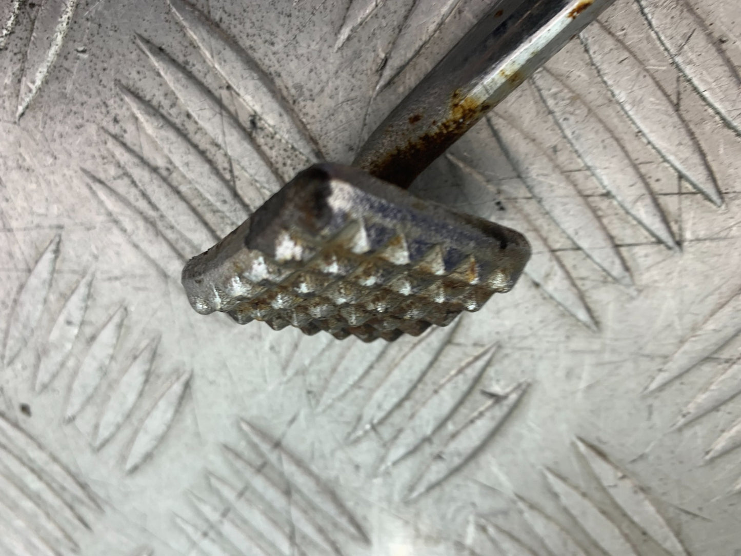 HONDA VT700 VT 700 SHADOW BRAKE PEDAL  YEAR 1984-85 (CMB1328)