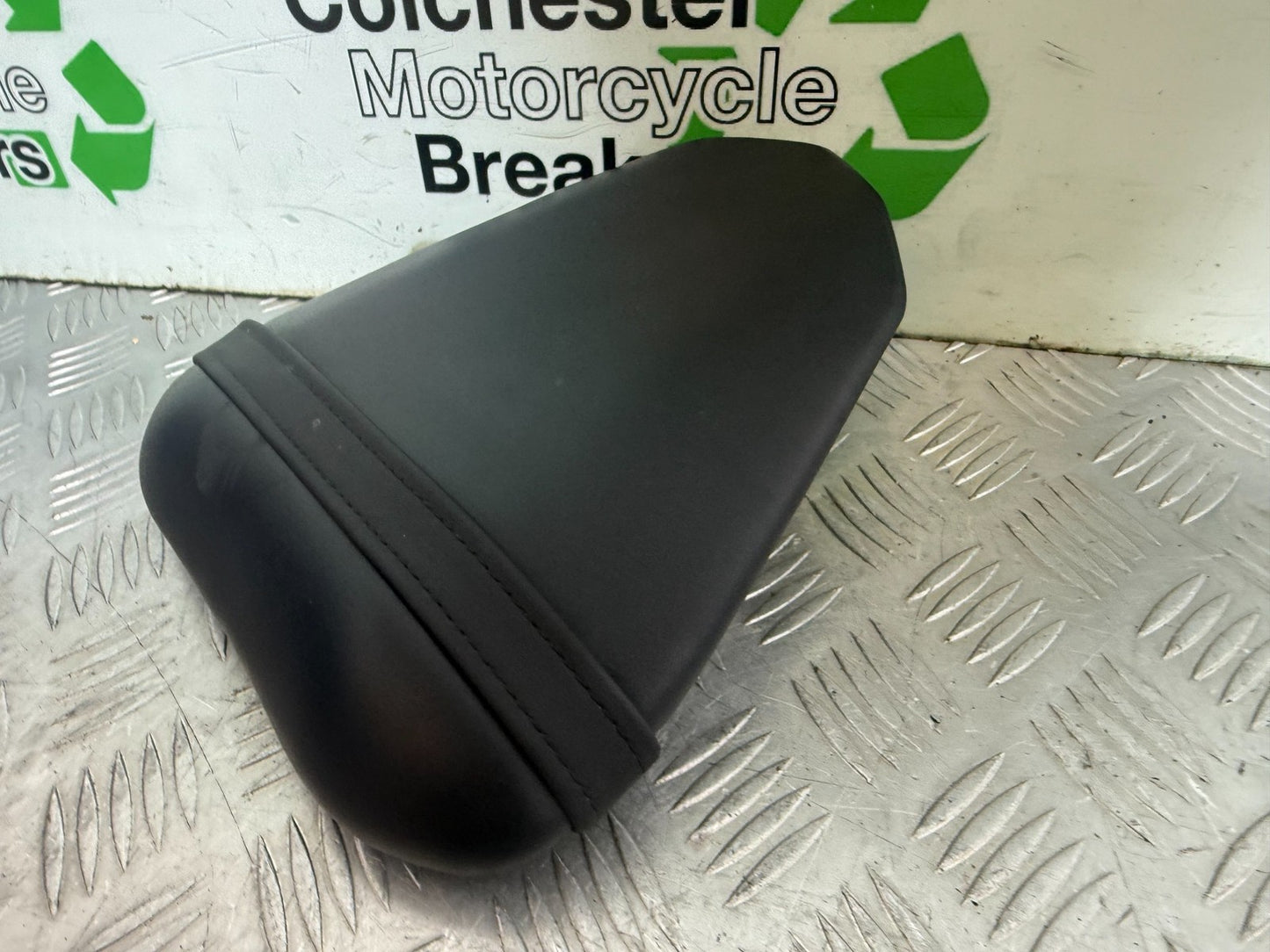 YAMAHA YZF R6 REAR SEAT YEAR 2008-2014