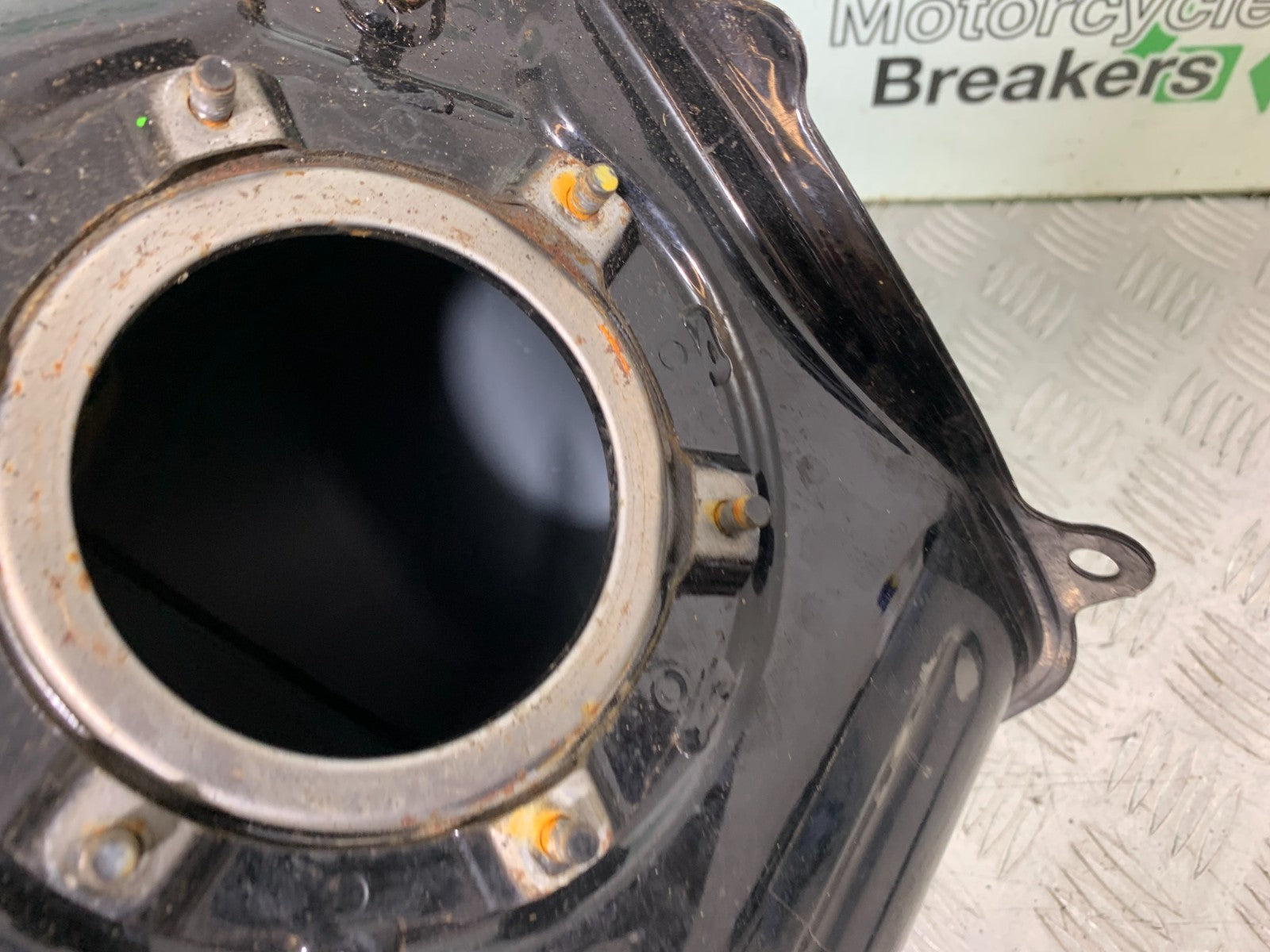 HONDA CBR1000 RR PETROL TANK YEAR 2008-2011(CMB1330)
