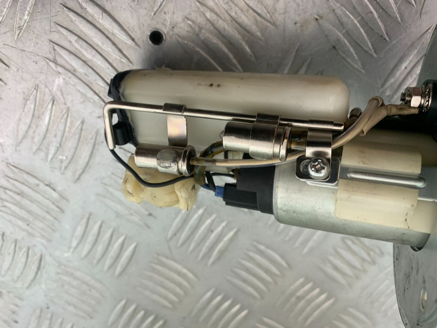 SUZUKI SV1000 SV 1000 K3 PETROL PUMP  YEAR 2003-2006 (CMB1111)