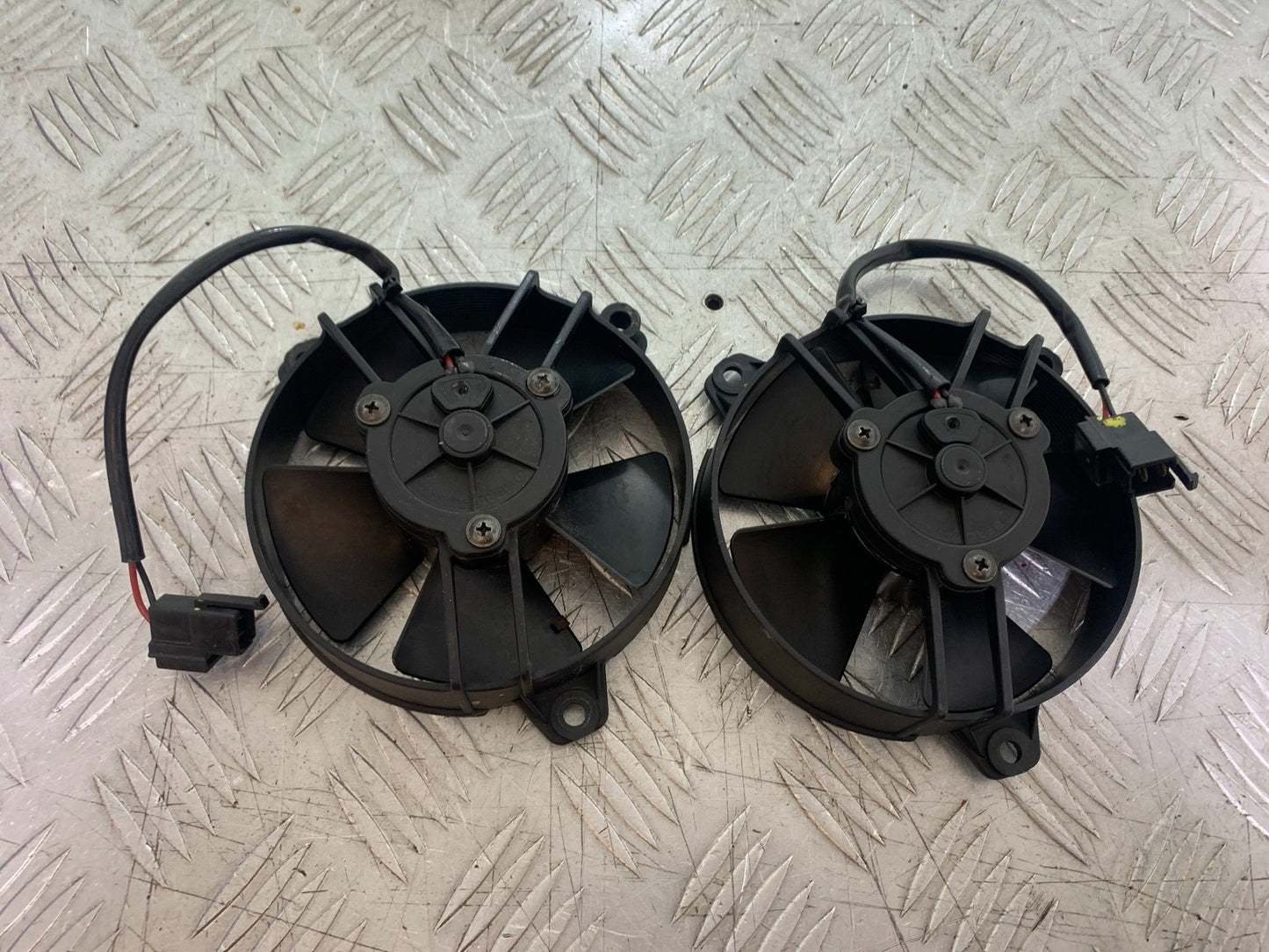 APRILIA RSV4 FACTORY RADIATOR FAN  YEAR 2009-2012 (CMB1224)
