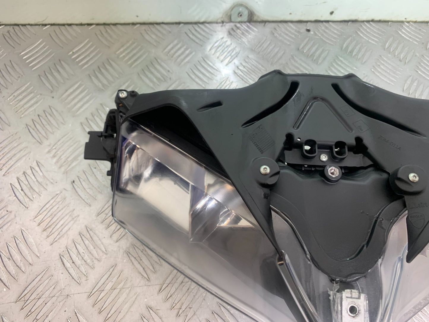 DUCATI 1299 PANIGALE HEADLIGHT  YEAR 2016 (CMB 1187)