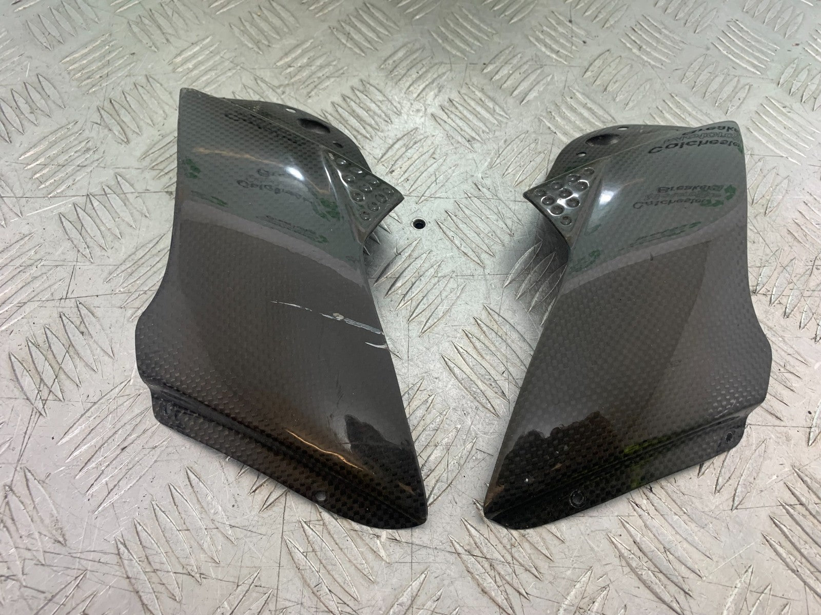 APRILIA RSV1000 R FACTORY CARBON WIND DEFLECTORS    2004-09 (CMB1203)