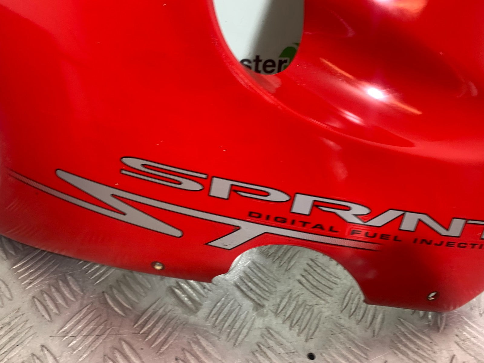 TRIUMPH 955i SPRINT ST LEFT FAIRING PANEL  1999-2004 (CMB1176)