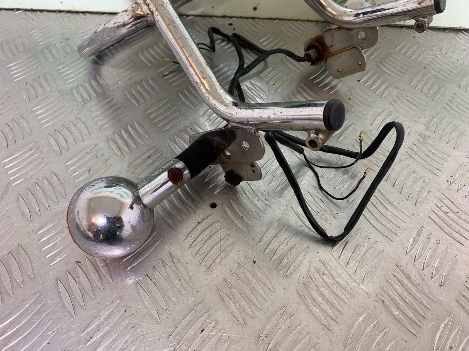 SUZUKI VS1400 VS 1400 BACK REST   YEAR 1988 (CMB1077)