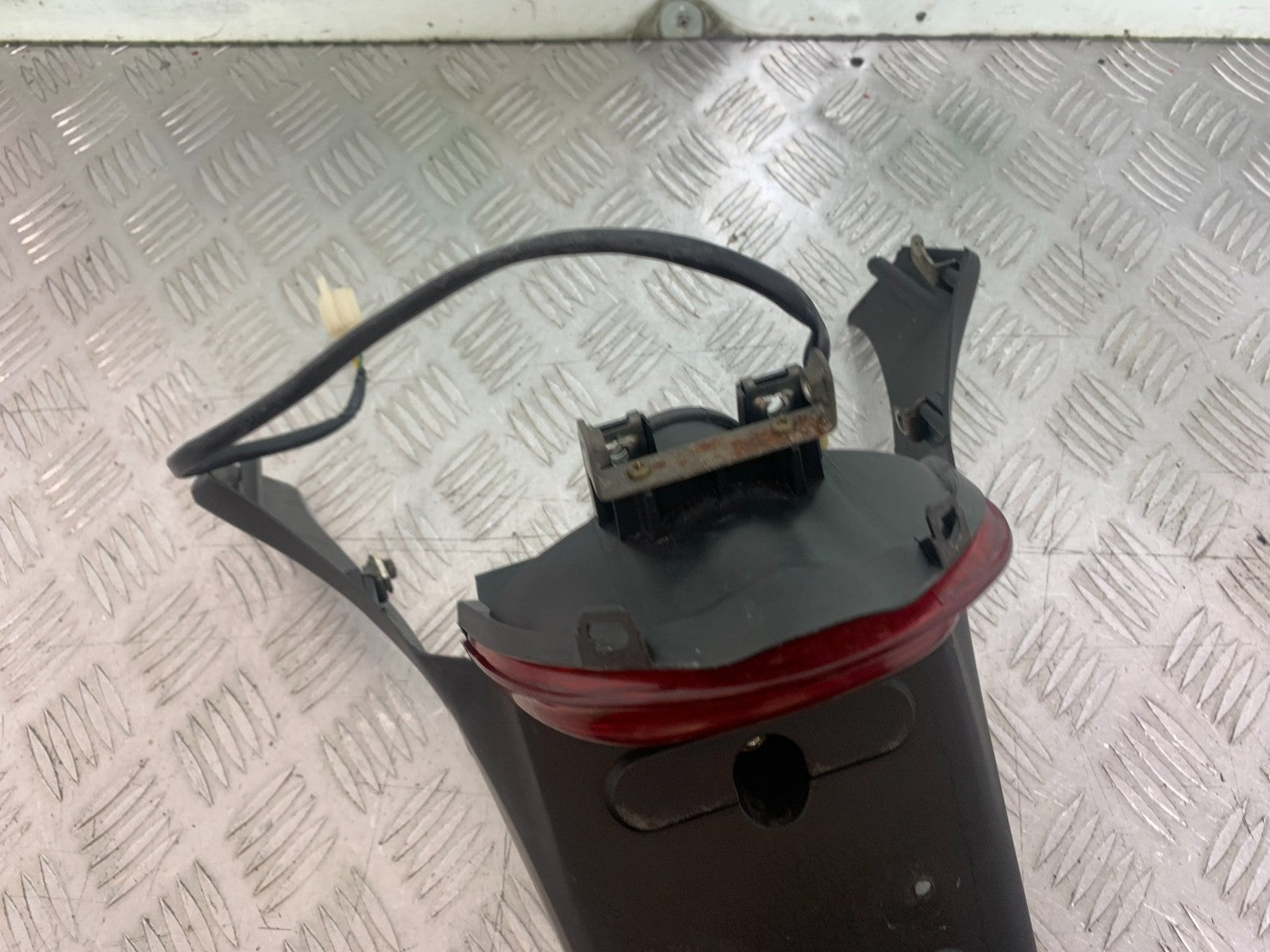 HONDA XL125 VARADERO REAR LIGHT    YEAR 2001-2006  (CMB1210)