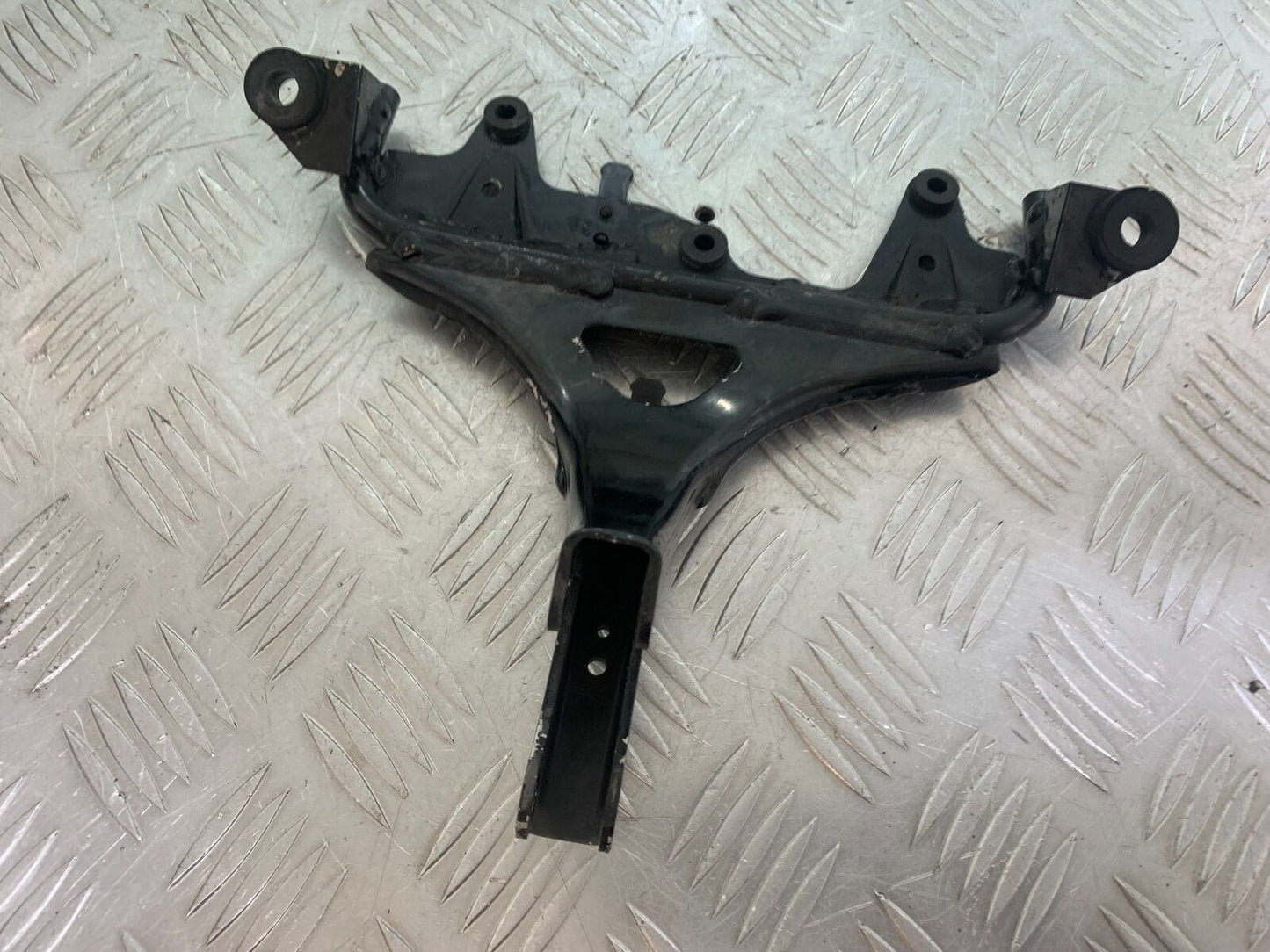 KAWASAKI ZX6R ZX6 J FAIRING BRACKET   YEAR 2000 (CMB1129)