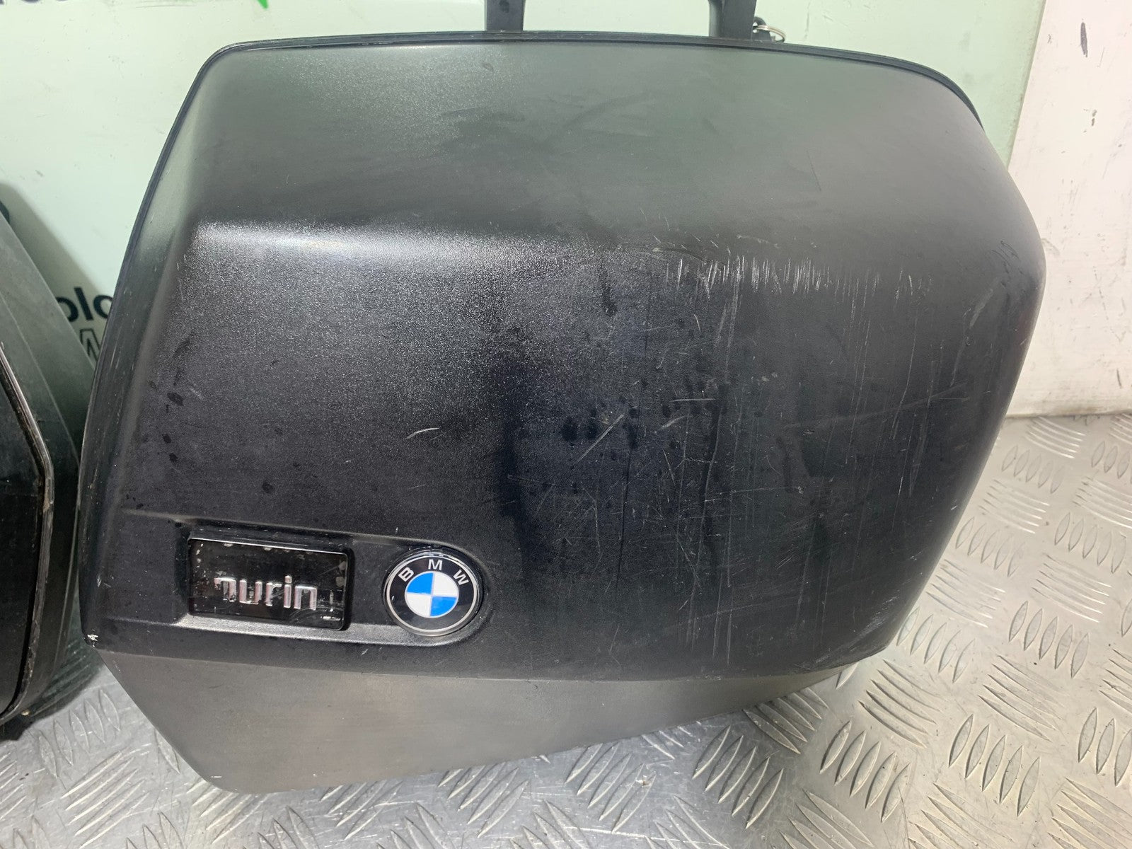 BMW R850 R R850R LEFT AND RIGHT PANNIERS  YEAR 1994-2002 (CMB1170)