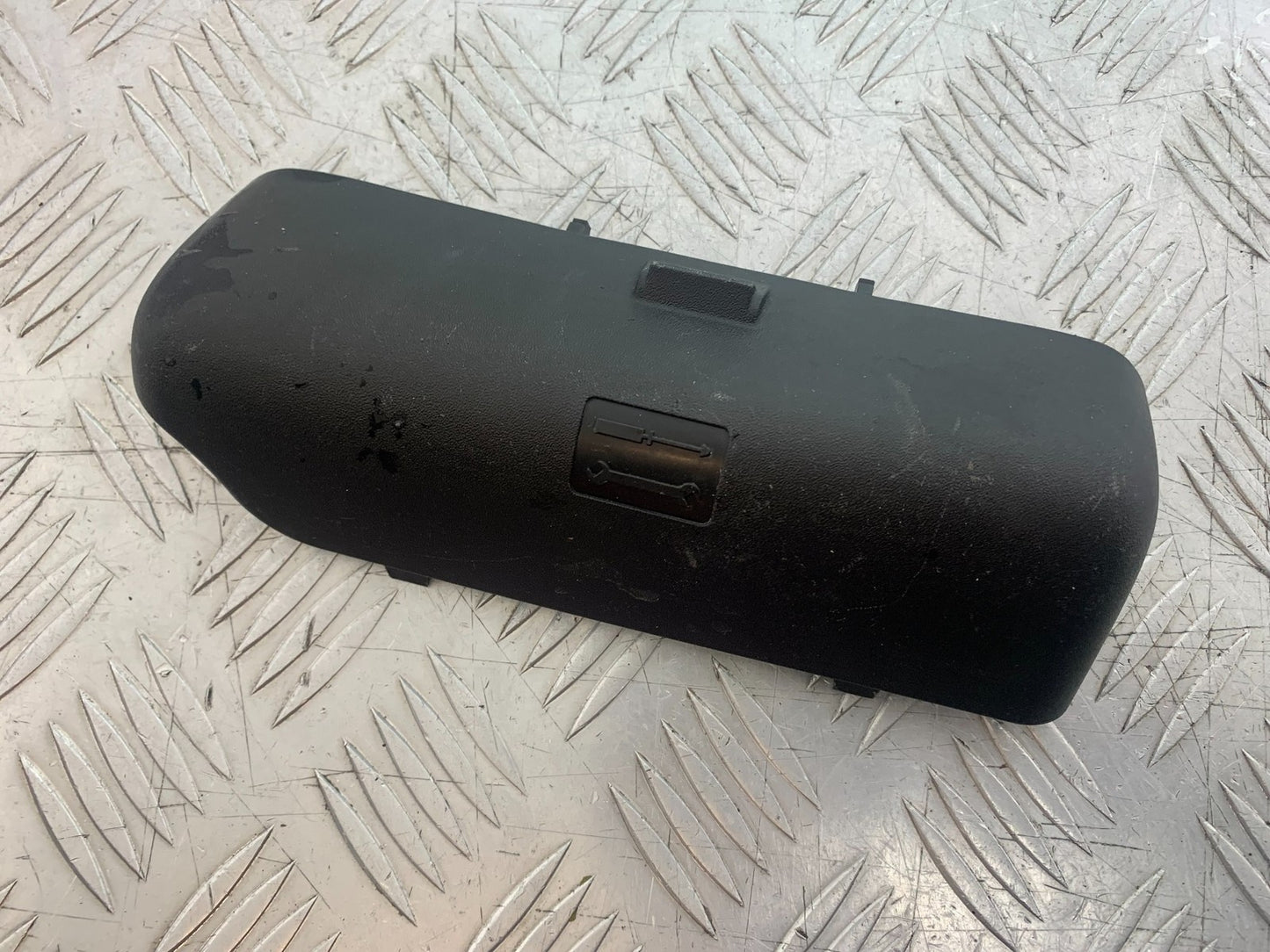 PIAGGIO MP3 250 ie INFILL PANEL  YEAR 2007 (CMB1307)