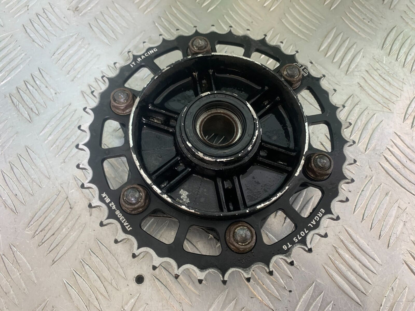 HONDA CBR600 CBR 600 RR SPROCKET CARRIER  YEAR 2003-2004 CMB1086)