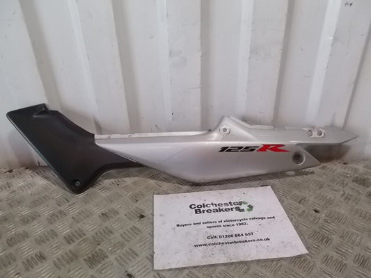 HONDA CBR125 CBR 125 LEFT SEAT SIDE PANEL YEAR 2006