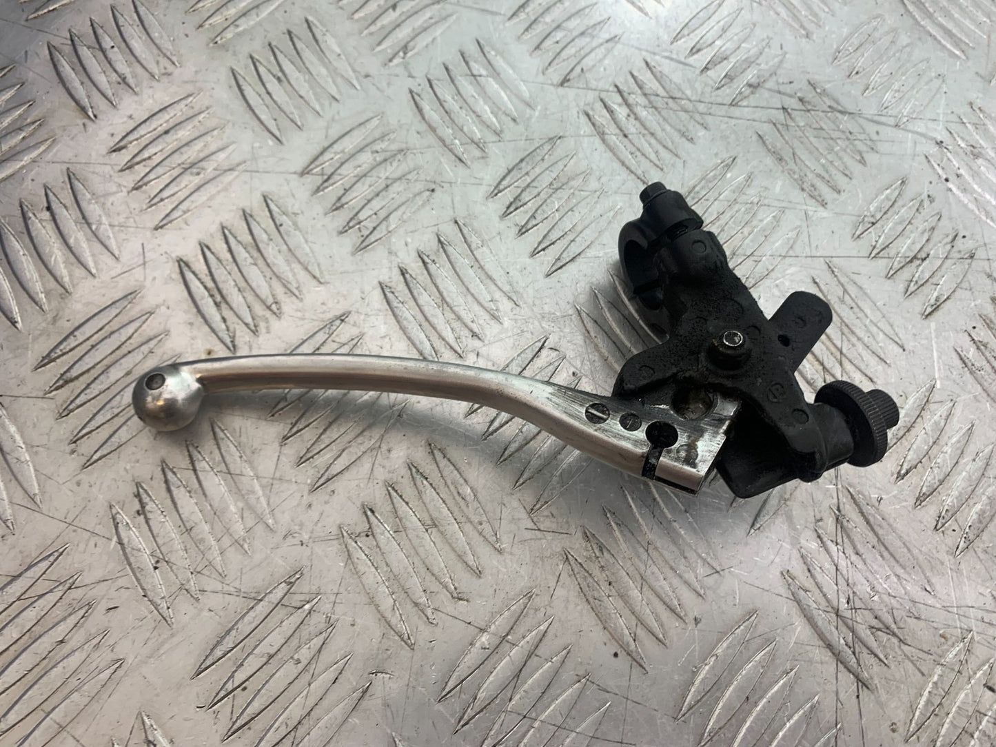 HONDA NT 700 V DEAUVILLE CLUTCH LEVER AND BRACKET   YEAR 2006-2011 (CMB1211)