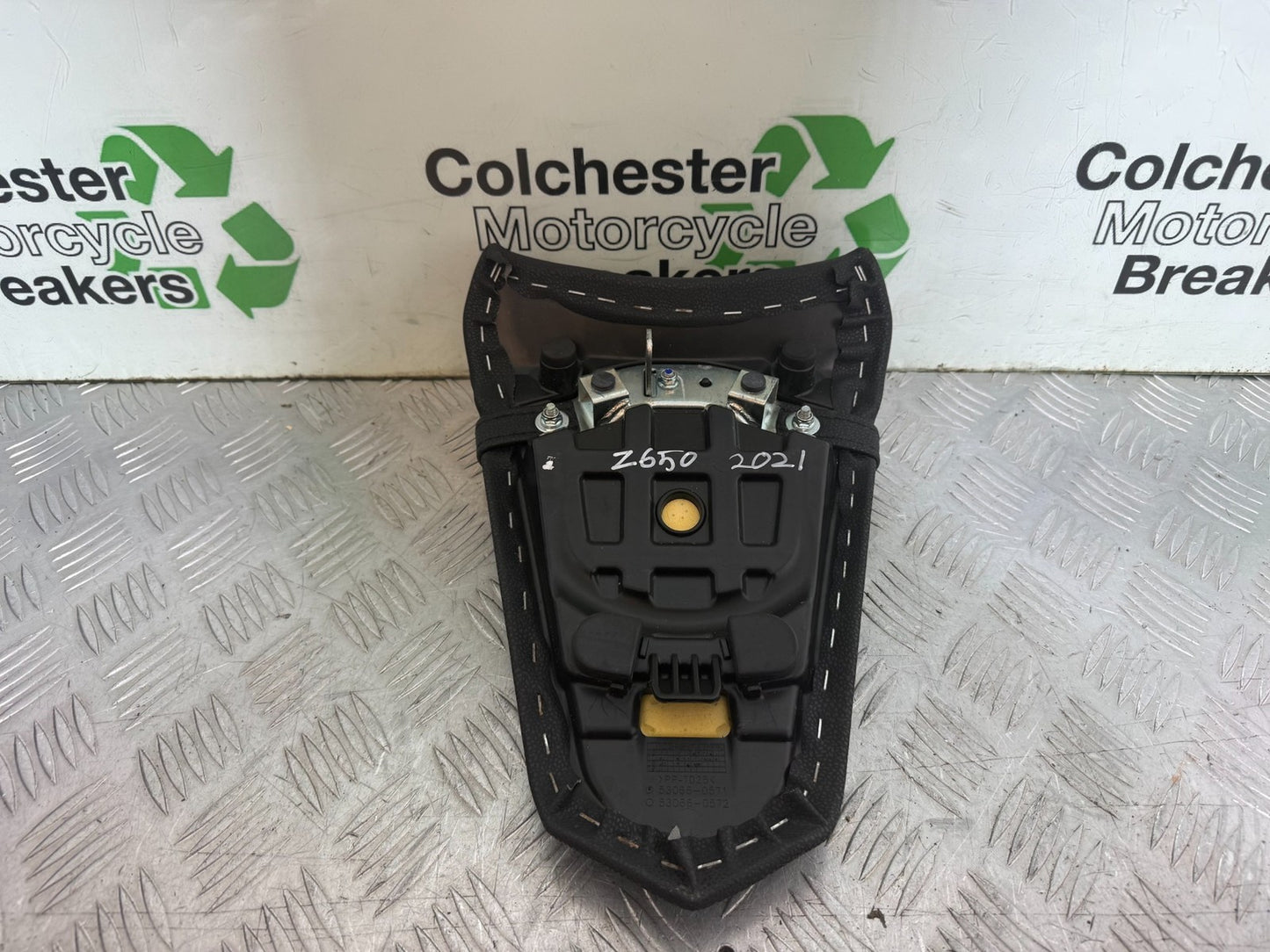 KAWASAKI Z650 ER650 KNFAN REAR SEAT YEAR 2021-2024