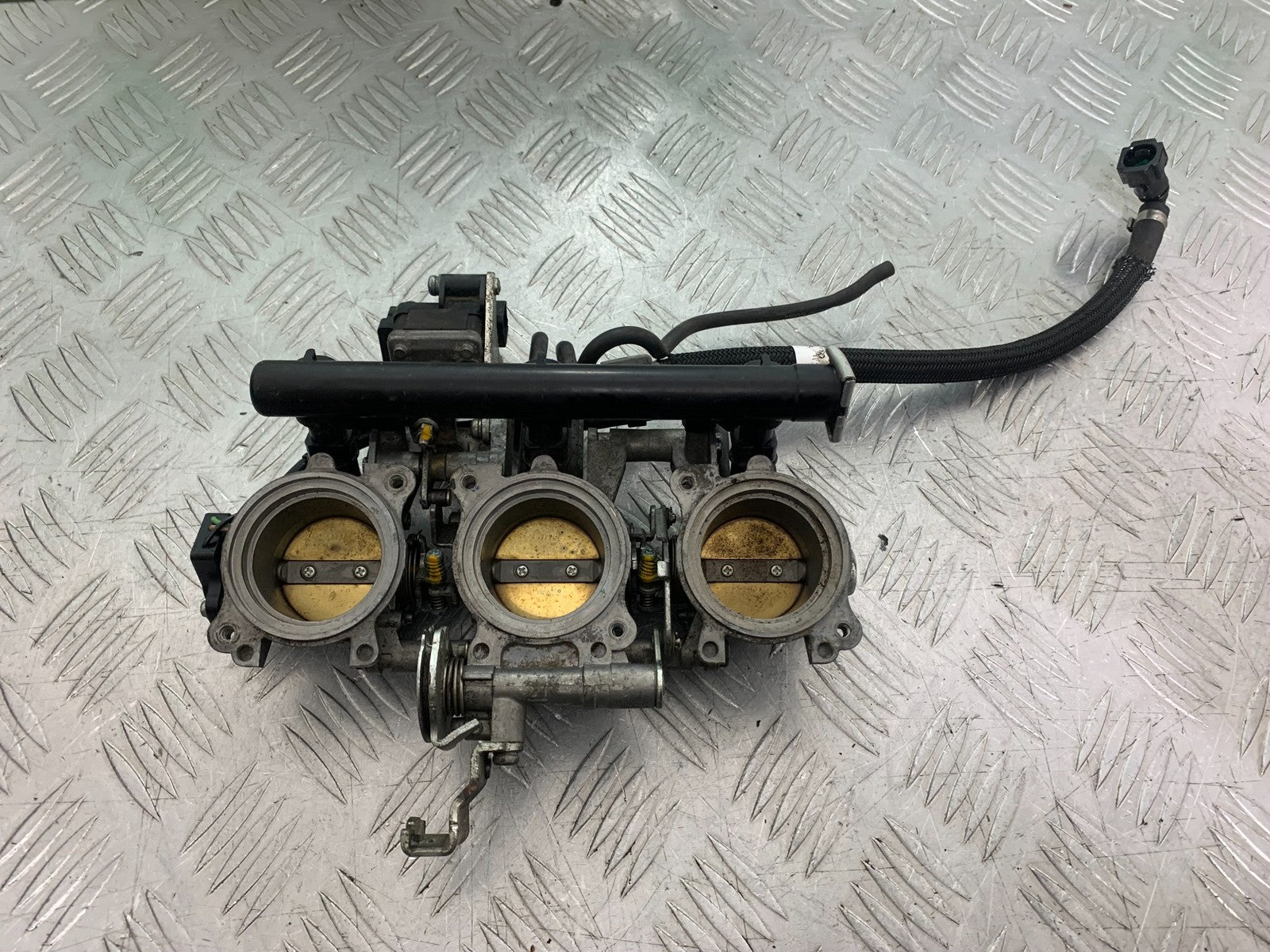 TRIUMPH 675 STREET TRIPLE RX THROTTLE BODIES 2015- 2017 (CMB1299)