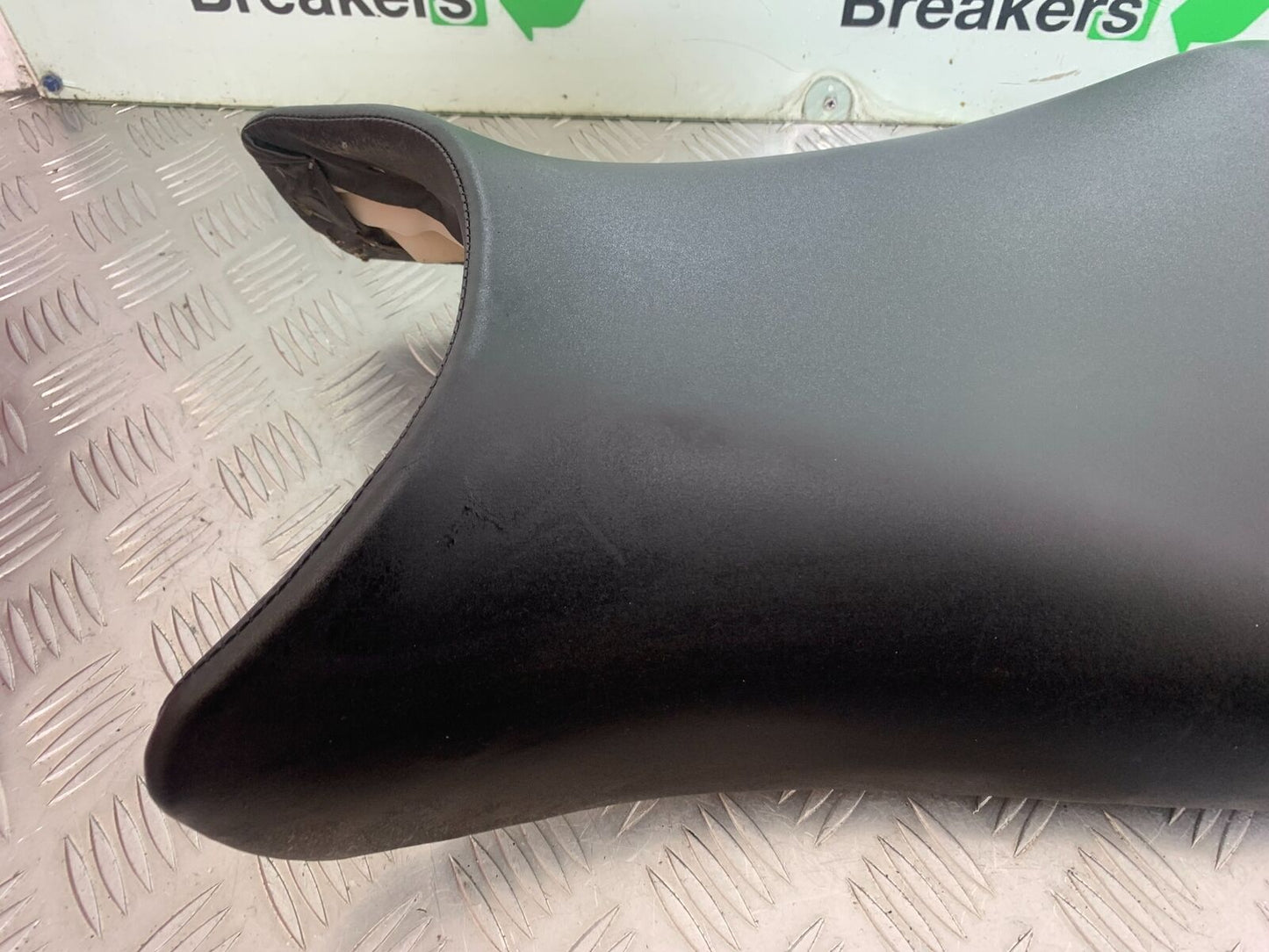 HONDA CBR1100 BLACKBIRD SEAT  YEAR 1999-2005 (CMB1103)