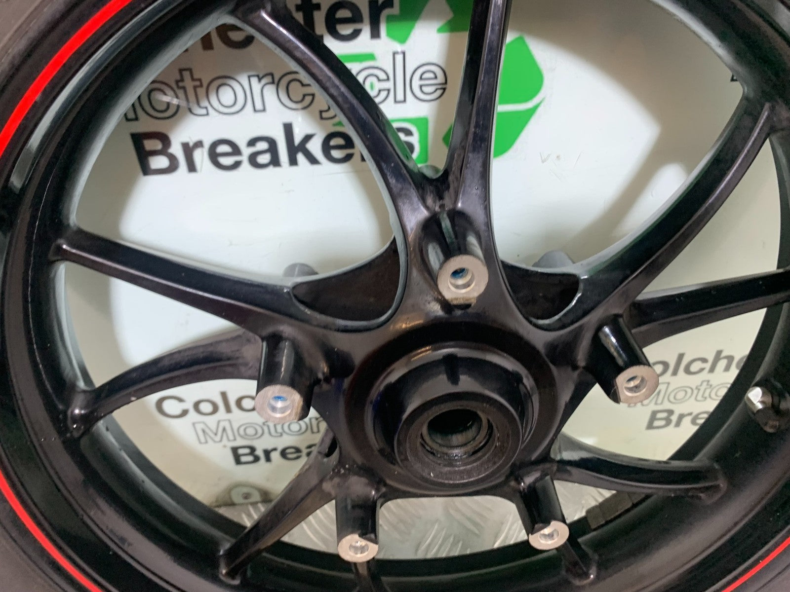 TRIUMPH SPEED TRIPLE R 1050 FRONT WHEEL   2009 (CMB1183)