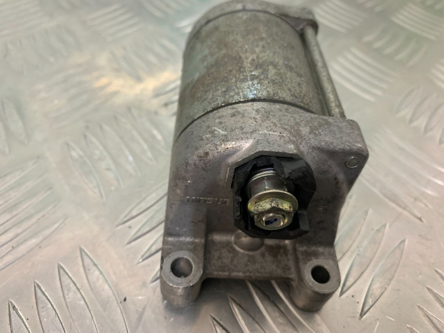 HONDA CBR1000 rr FIREBLADE STARTER MOTOR   YEAR 2008-2011 (STOCK 986)