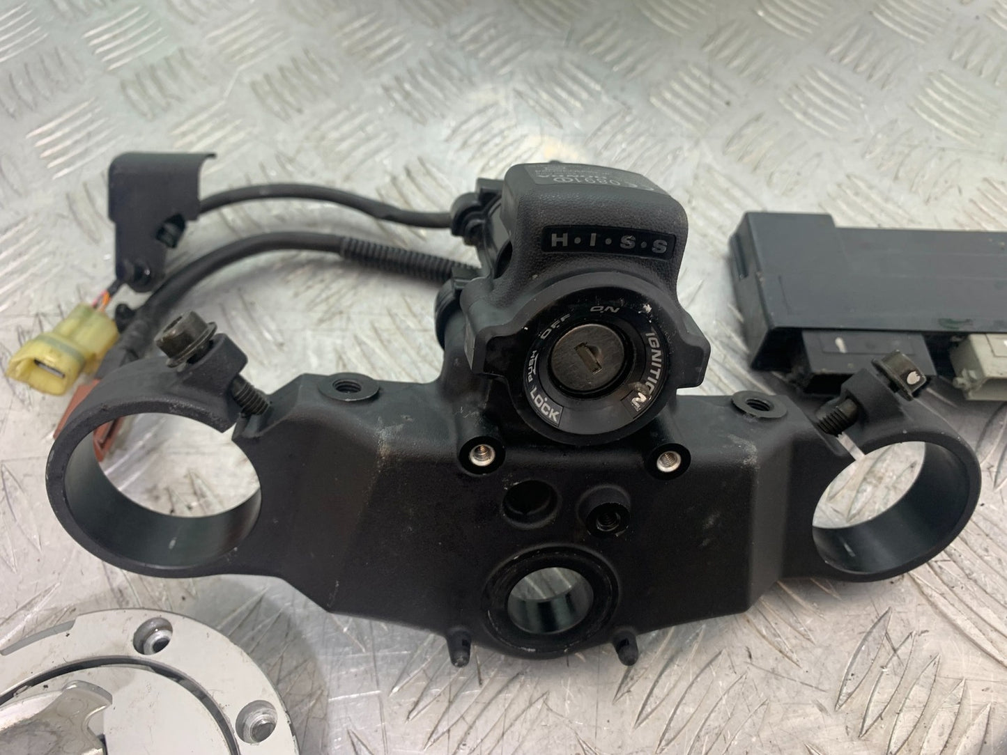 HONDA CBR1000 rr FIREBLADE ECU LOCKS 2 KEYS YEAR 2006 (CMB1220)