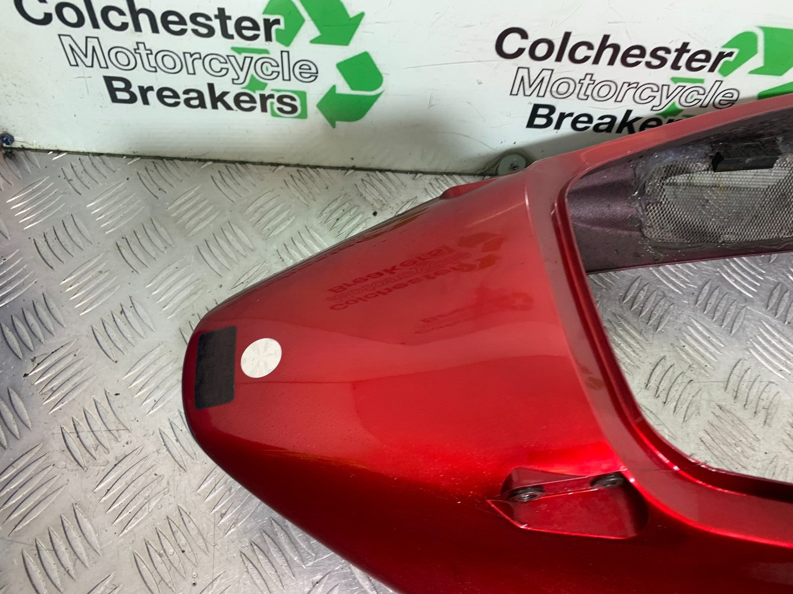 HONDA CBR1100 BLACKBIRD TAIL PIECE  YEAR 1999-2005 (CMB1232)