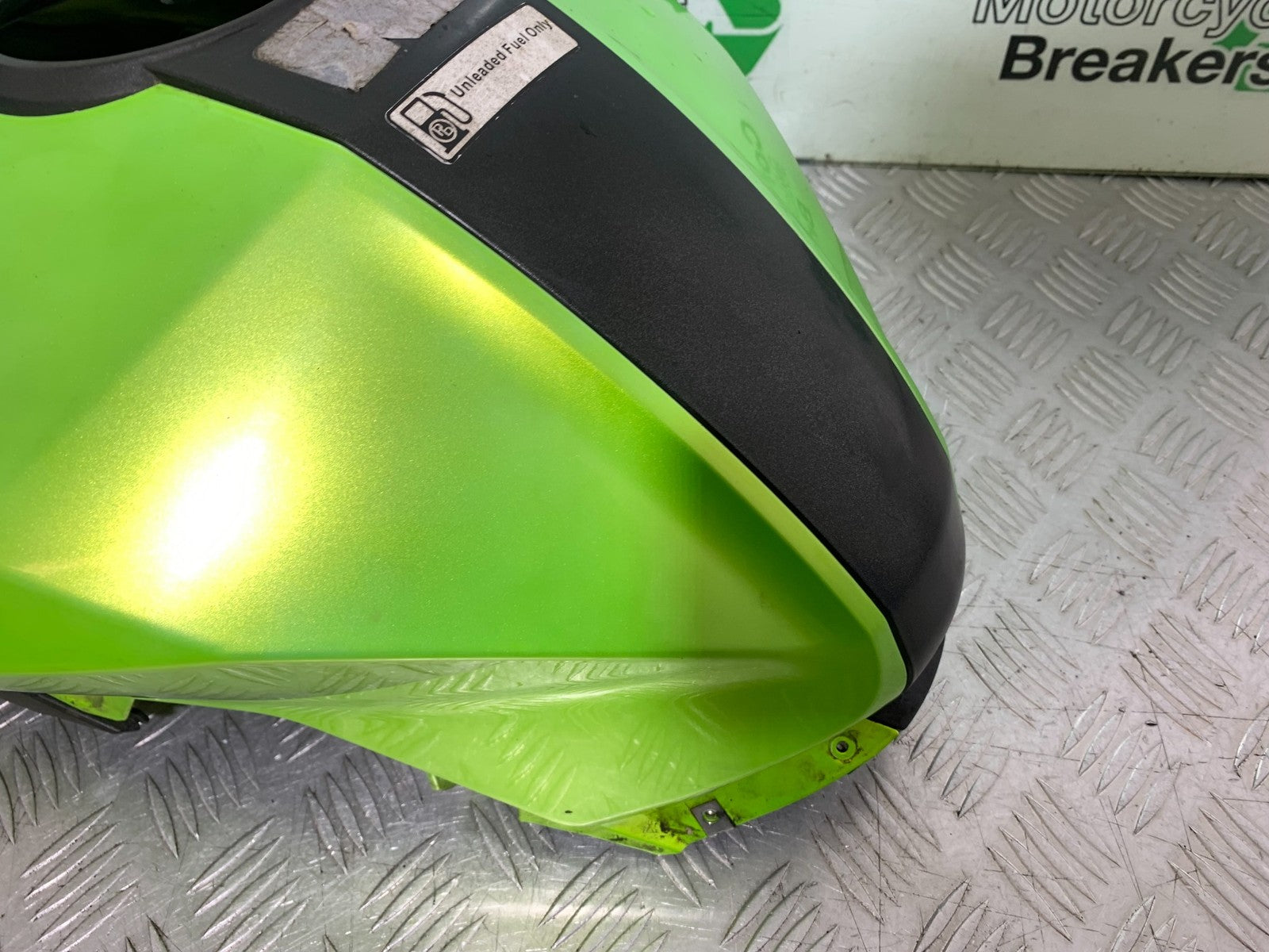 BENELLI BN125 BN 125 PETROL TANK COVER  YEAR 2018-2021 (CMB1245)