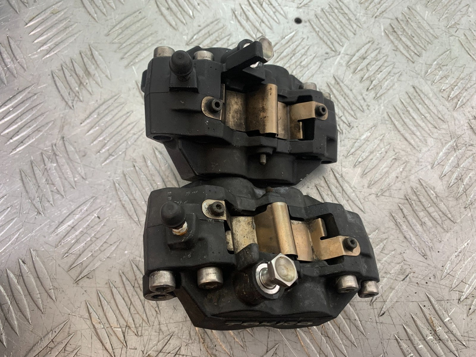 SUZUKI SV1000 SV 1000 S FRONT BRAKE CALIPERS   YEAR 2003-2007 (CMB1293)