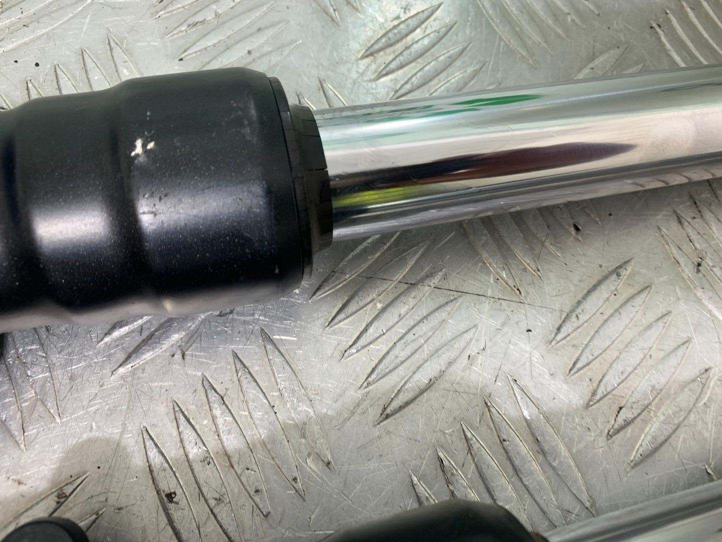 YAMAHA XMAX 300 FORKS  YEAR 2017-2020 (CMB1218)