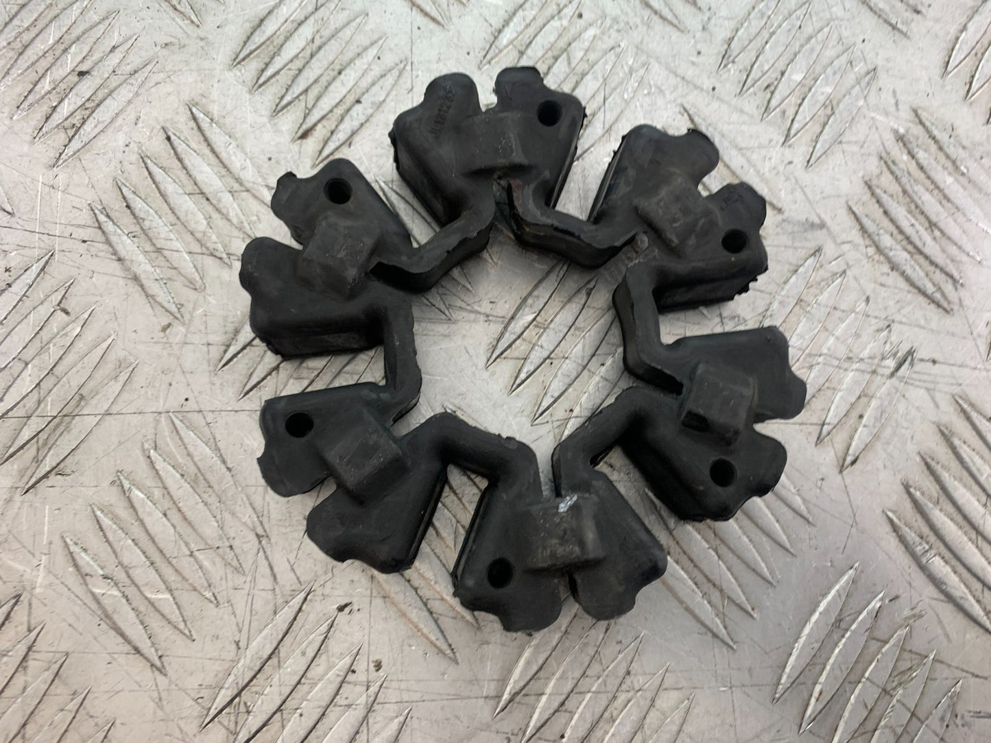 KTM RC125 RC 125 RC CUSH DRIVE RUBBERS  2014 2017 (CMB1199)