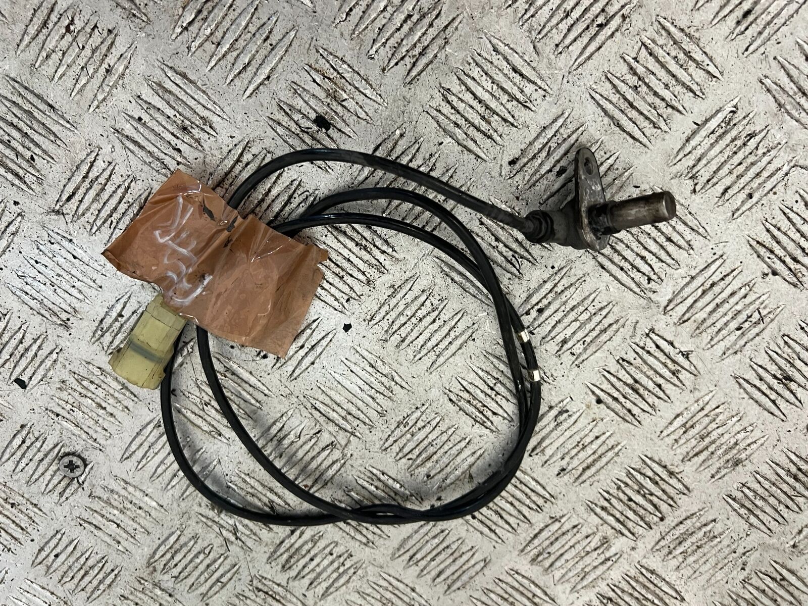 TRIUMPH TIGER 1200 EXPLORER REAR ABS SENSOR  YEAR  2012-2015 (STOCK 901)