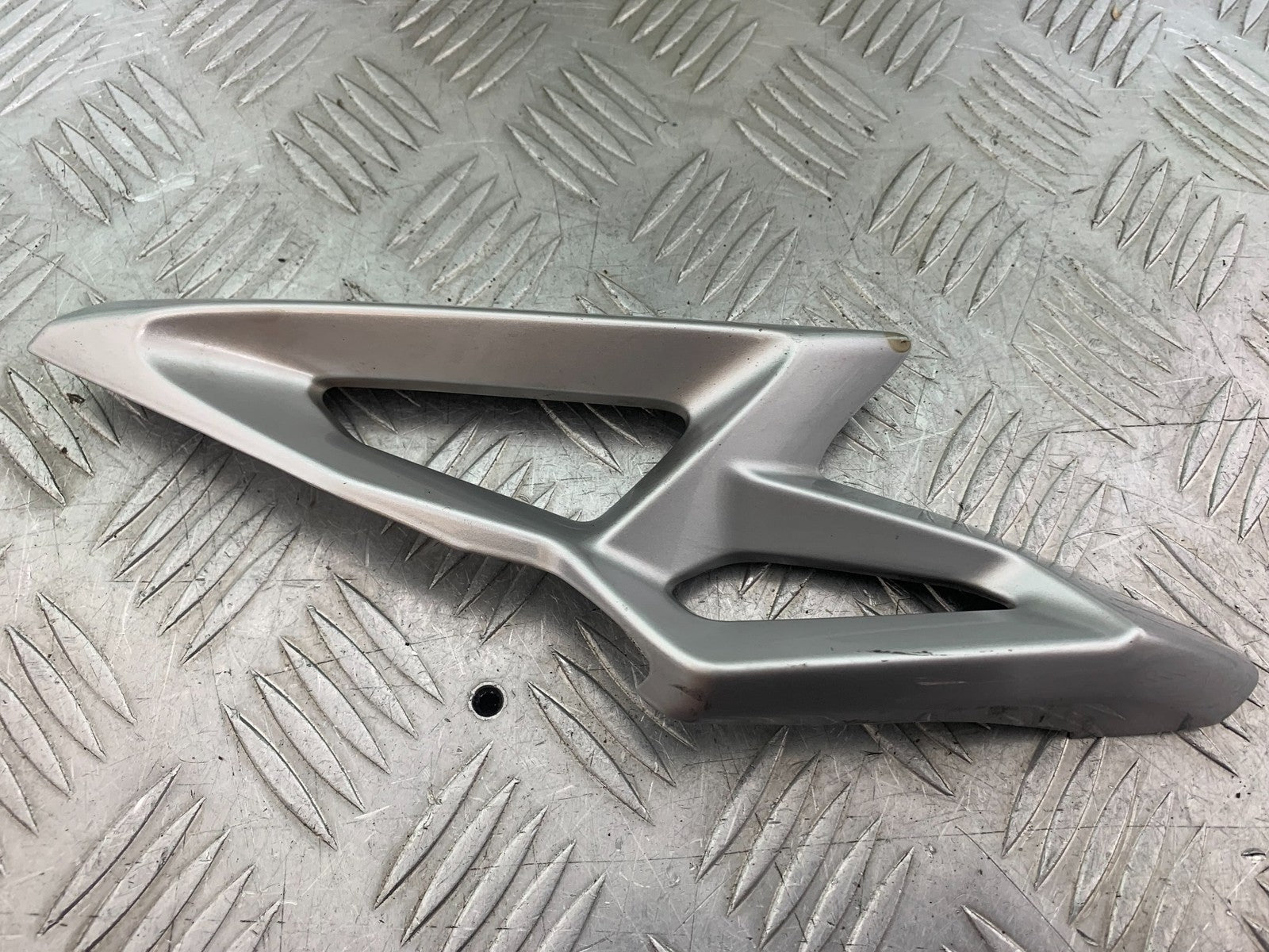 TRIUMPH TIGER 800 XRT INFILL PANEL   2018-2020 (CMB1193)