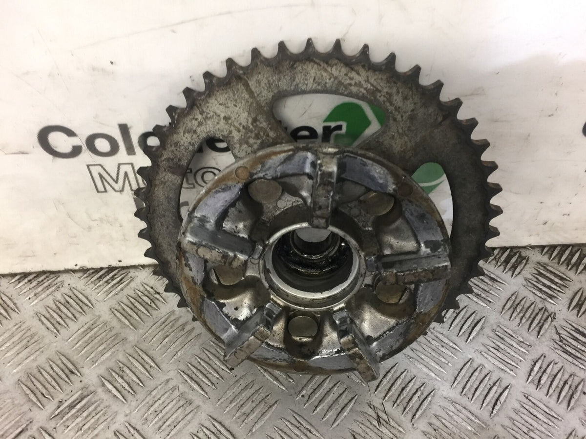 SUZUKI GSF600 GSF 600 BANDIT SPROCKET CARRIER  YEAR 2002 STOCK 416
