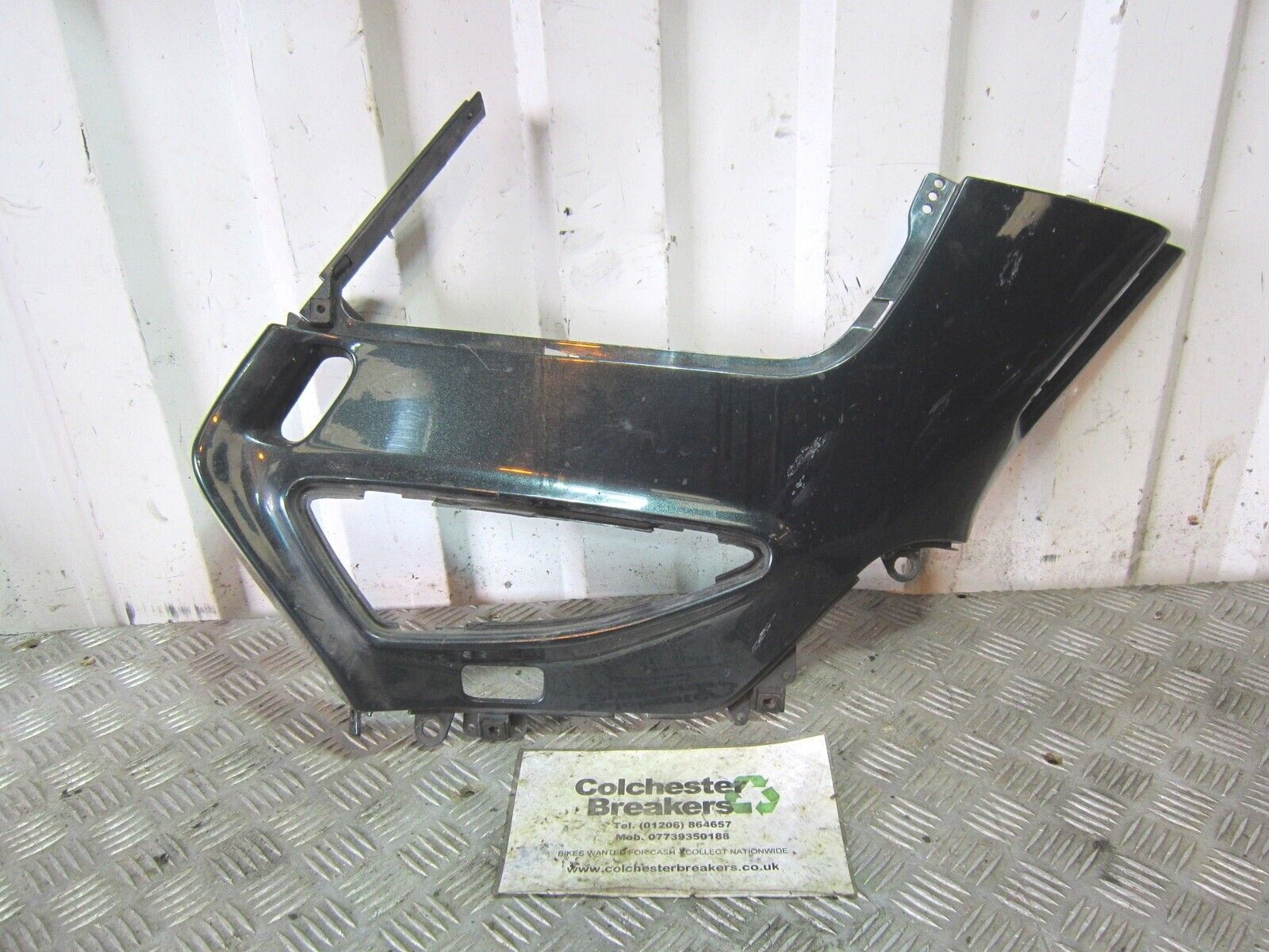 HONDA ST1100 PAN EUROPEAN (ABS) RIGHT RIGHT MIDDLE FAIRING PANEL YEAR 1998